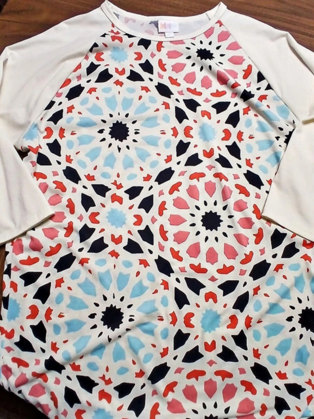 LuLaRoe Irma Tunic Abstract Print 3/4 Sleeve Tee